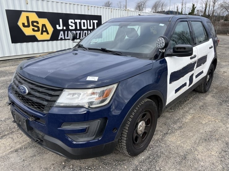 2017-ford-explorer-image-1