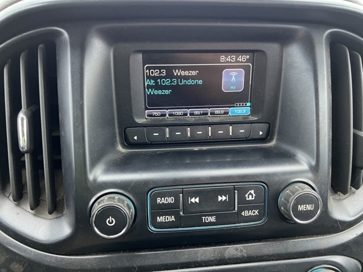 2016-chevrolet-colorado-image-31