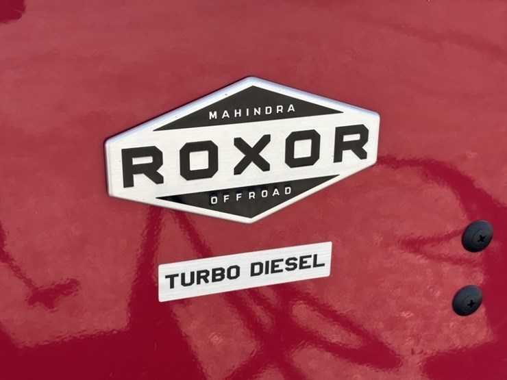 2022-mahindra-roxor-4x4-utility-cart-image-26