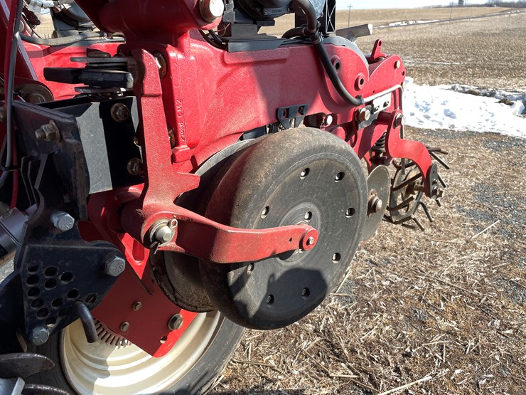 2020-case-ih-2150-image-31