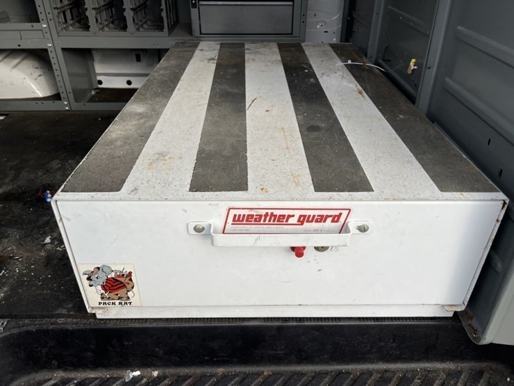 2012-ford-e350-image-25