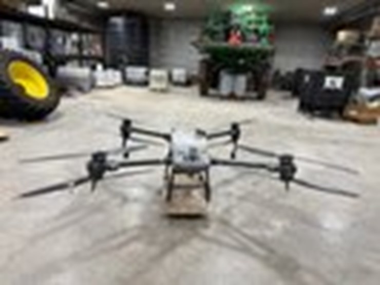 #557-•-t40-sprayer-drone-image-3