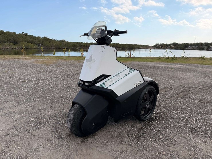 2014-segway-r1376-image-4