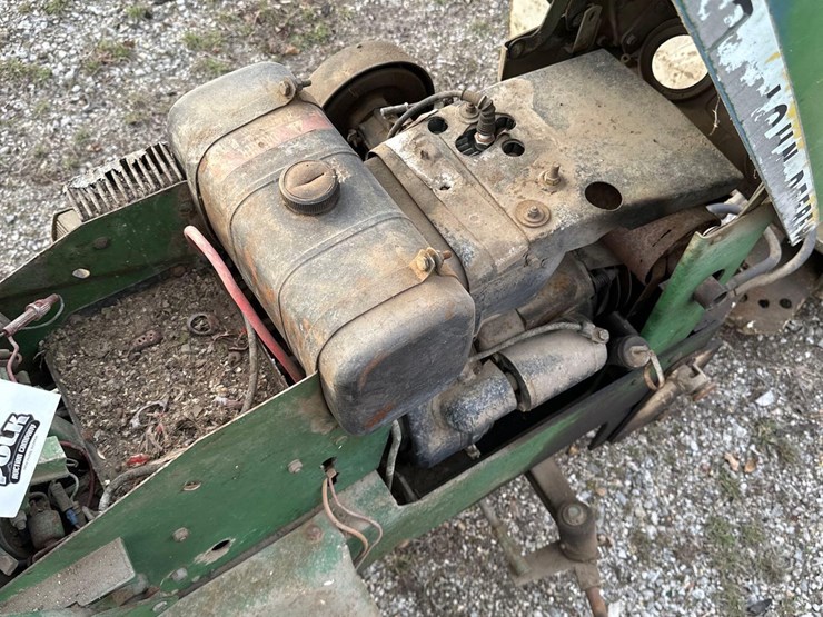 john-deere-140-image-5