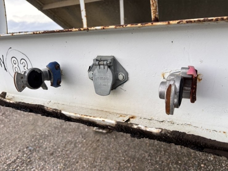 1974-titan-trailer-image-13