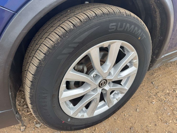 2019-nissan-rouge-sv-4-door-suv---202,021-miles-image-24