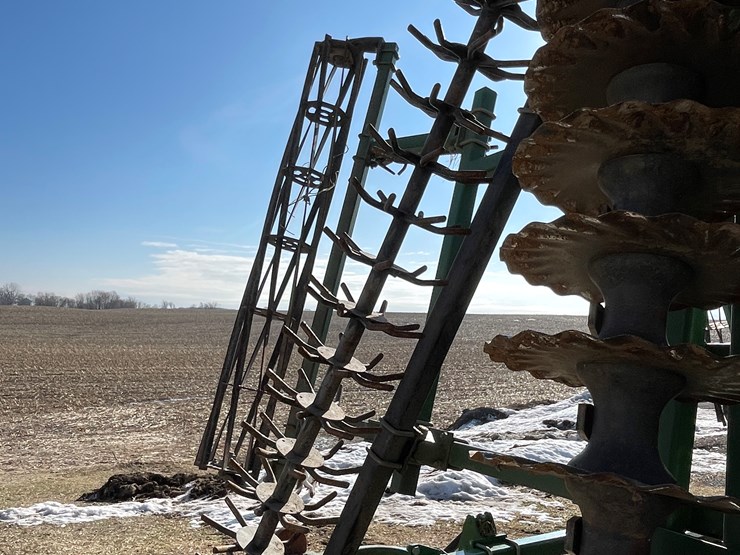 great-plains-2400tm-image-36