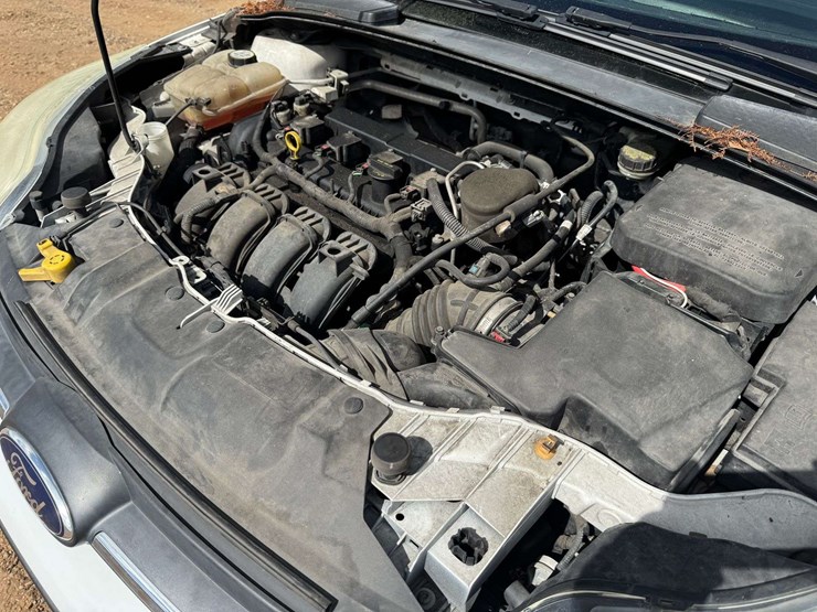 2013-ford-focus-se-4-door-sedan---108,467-miles-image-19