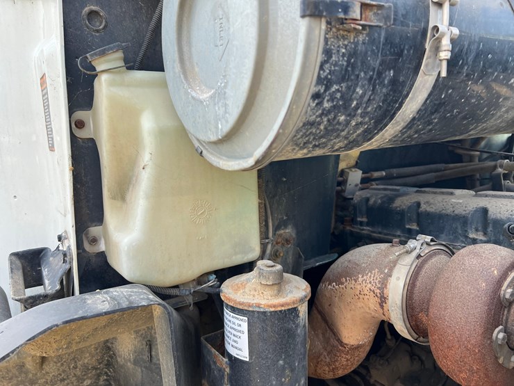 1999-mack-ch613-image-27