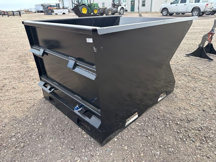 skid-steer-hopper-with-fork-pockets-image-3