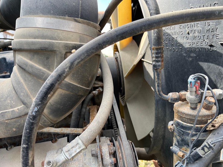 1999-mack-ch613-image-22