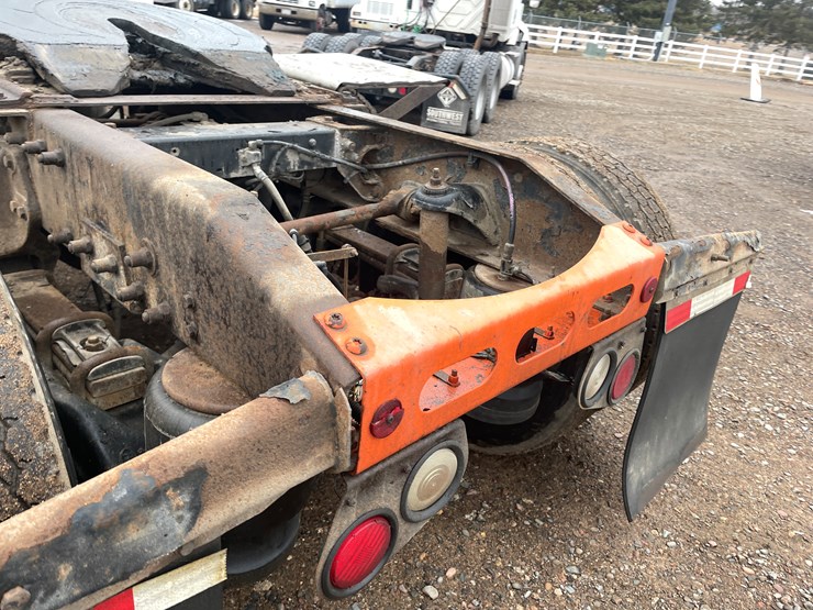 2007-peterbilt-379-image-15