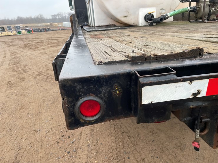 #1041-•-1989-peterbilt-flatbed-truck-tractor-(has-mn-title)-image-14