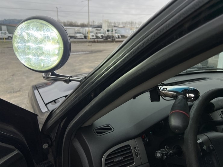 2014-chevrolet-tahoe-image-28