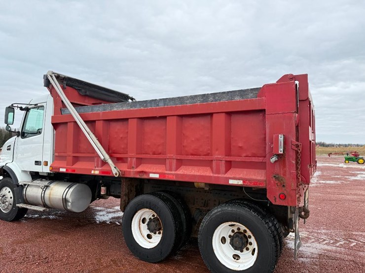 #280-•-lot-280-image-22