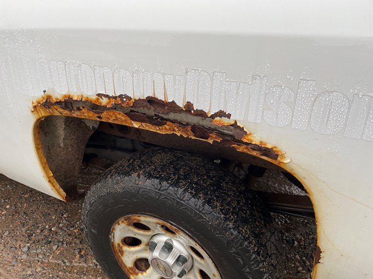 #1476-•-2012-chevy-silverado-pickup-truck-(has-mn-title)-image-16