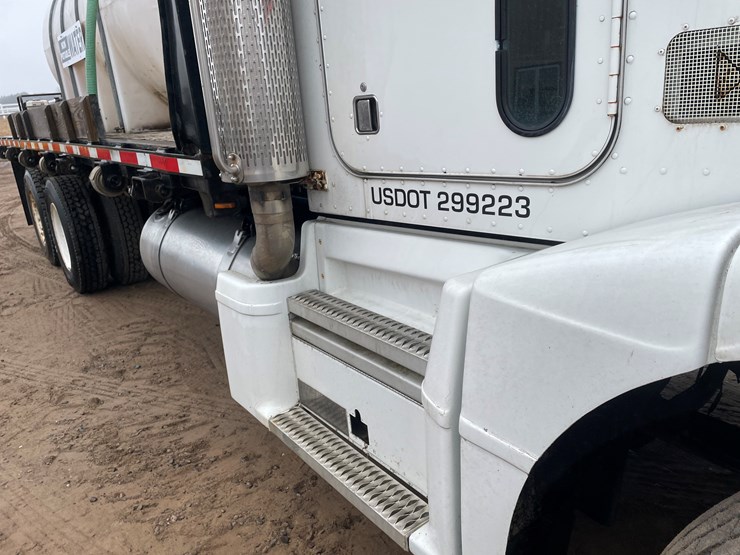 #1041-•-1989-peterbilt-flatbed-truck-tractor-(has-mn-title)-image-7
