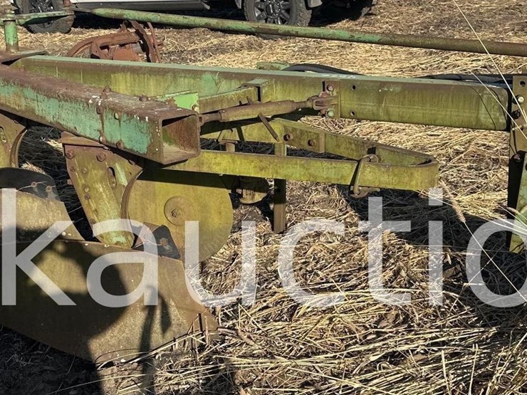 john-deere-1350-image-1