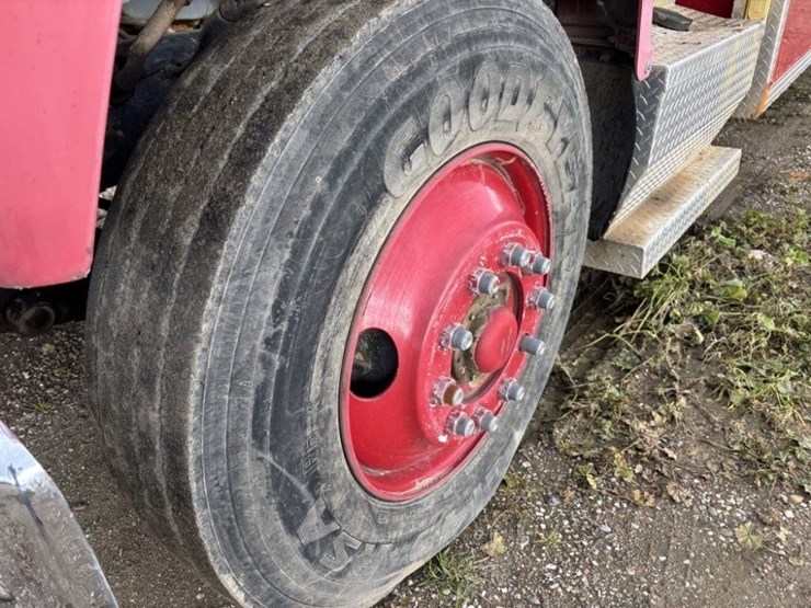 1991-ford-l8000-image-9