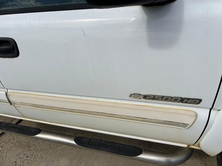 chevrolet-2500hd-image-16