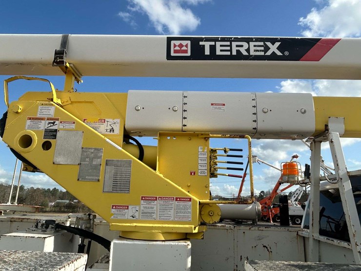 2013-dodge-ram-5500hd-image-28