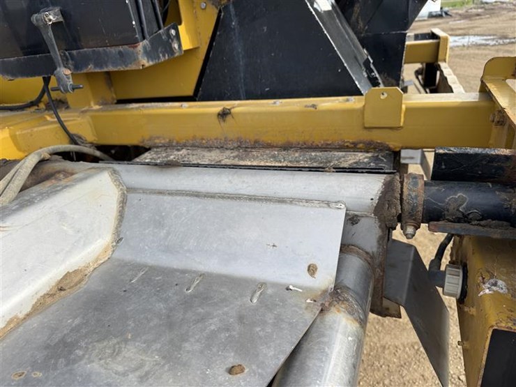 2005-john-deere-100-image-13