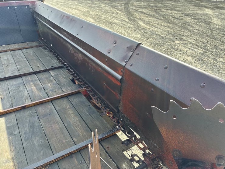 new-holland-513-image-17