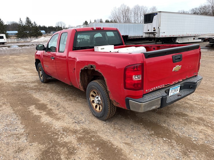 #1475-•-2009-chevy-silverado-(has-mn-title)-image-2
