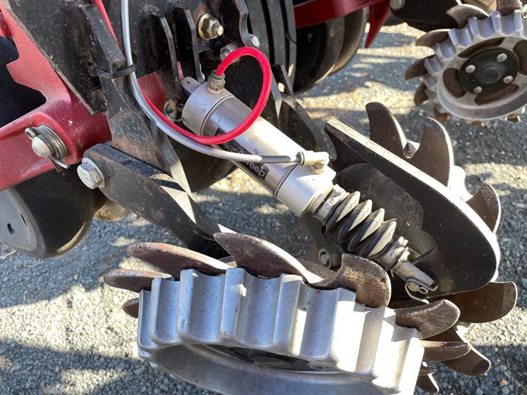 2020-case-ih-2150-image-16