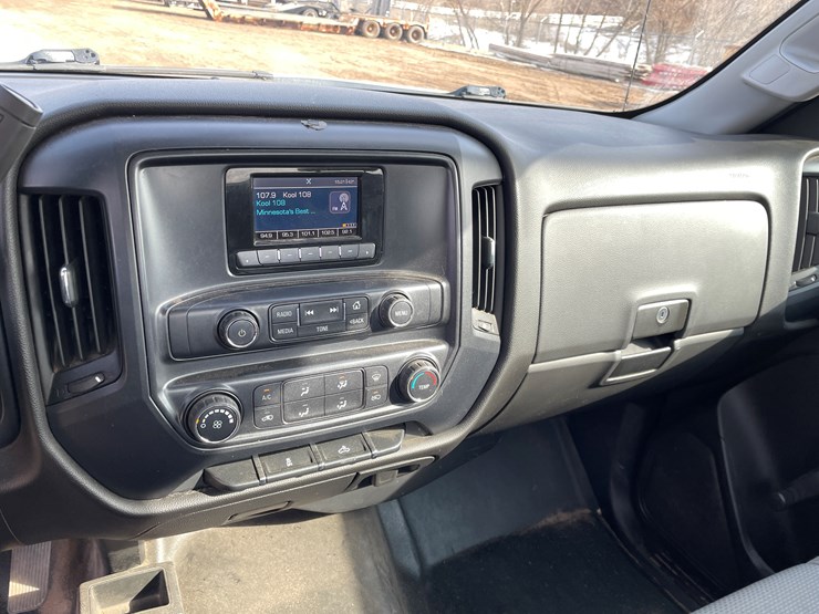 #1474-•-2014-chevy-silverado-pickup-truck-(has-mn-title)-image-40