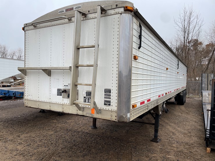 #1032-•-2011-timpte-inc.-grain-trailer-(has-mn-salvage-title)-image-1