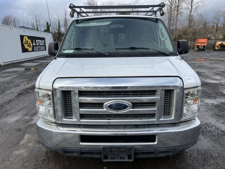 2012-ford-e350-image-8