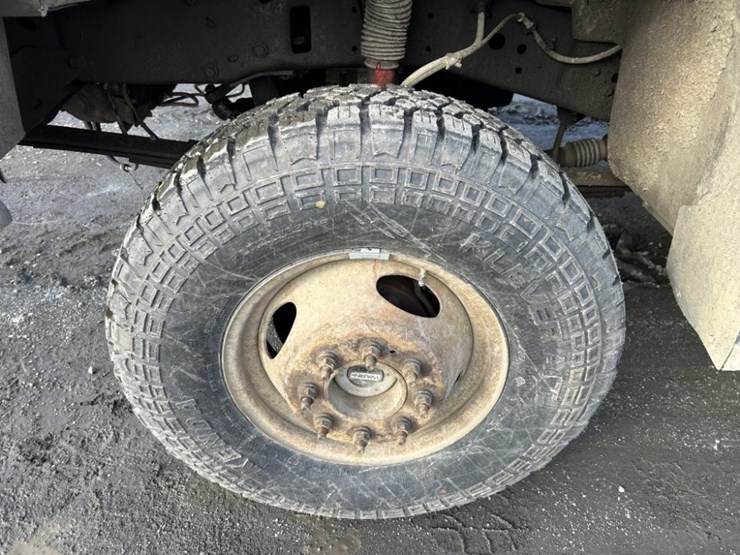 1999-ford-f350-xl-image-31