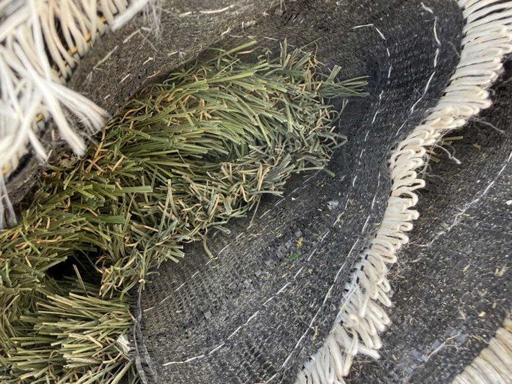 #262-•-30'-roll-of-turf---lush-image-2