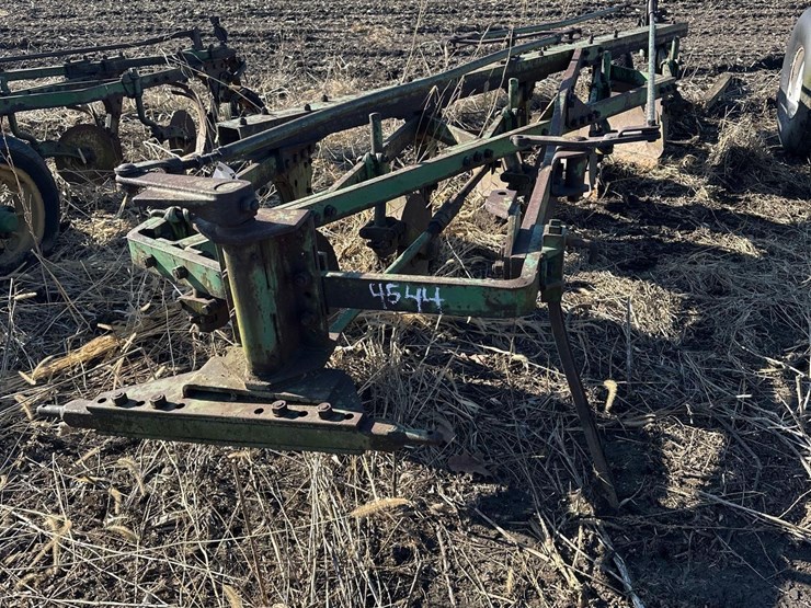 john-deere-5-image-2