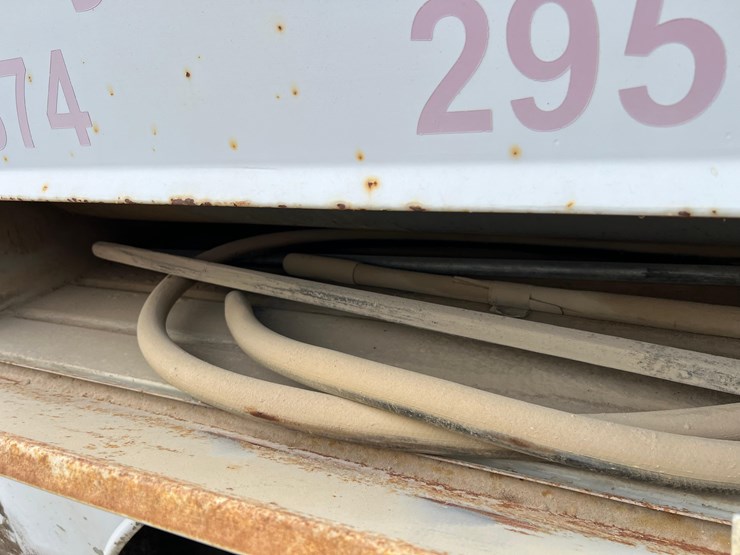 1999-mack-ch613-image-57