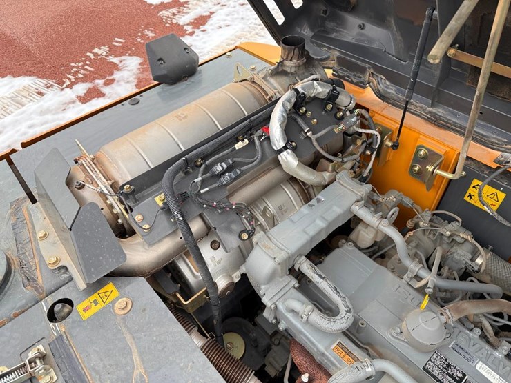 case-cx210d-image-48