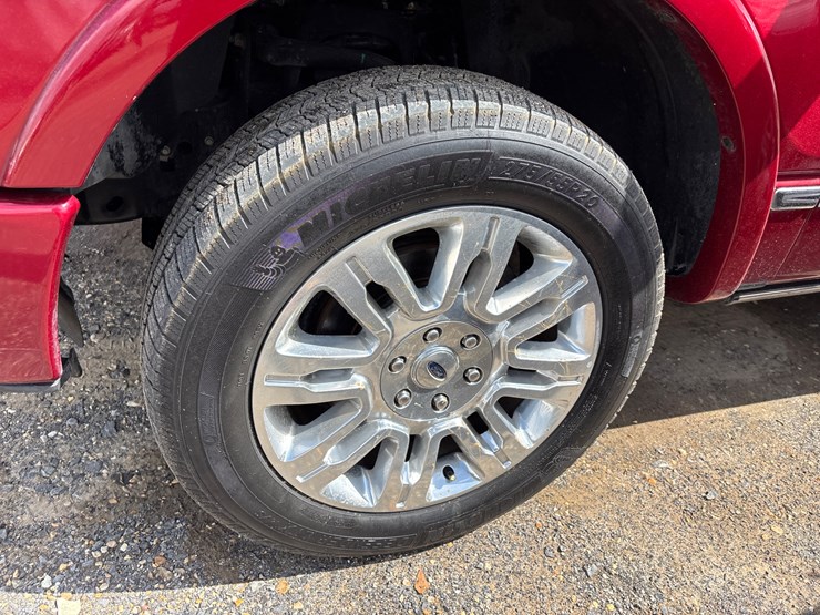 2014-ford-f150-image-25