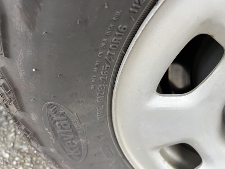 2016-chevrolet-colorado-image-18