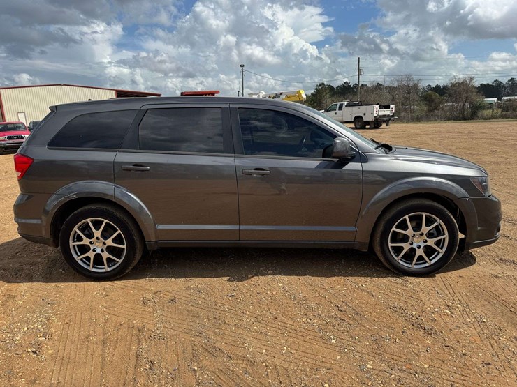 2015-dodge-journey-image-7
