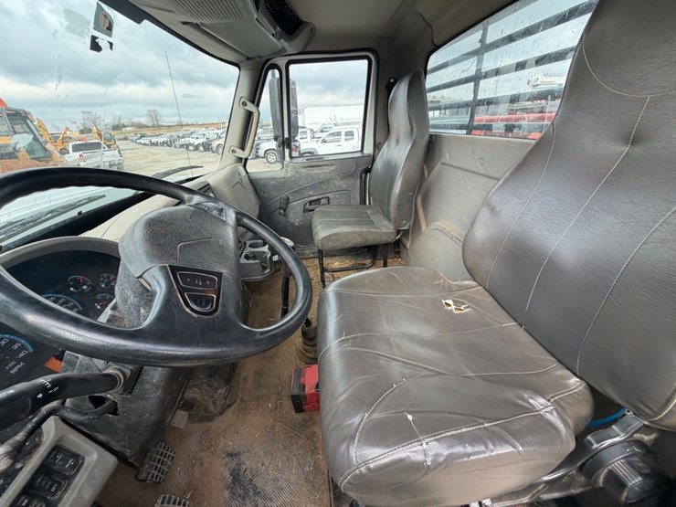 ditch-witch-fm13v-image-25