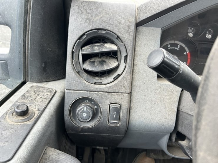 2012-ford-f250-sd-image-33