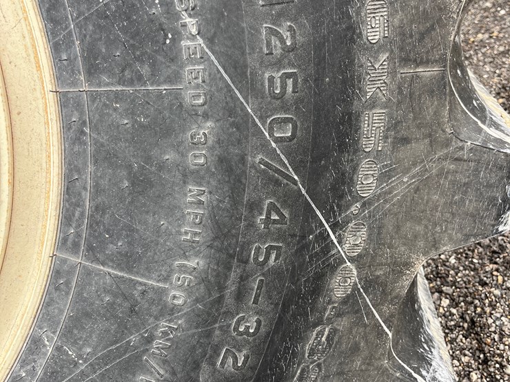 2020-j&m-1111-22t-image-31