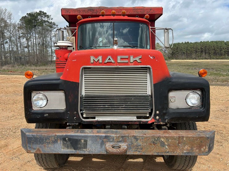 1995-mack-rd688-image-10