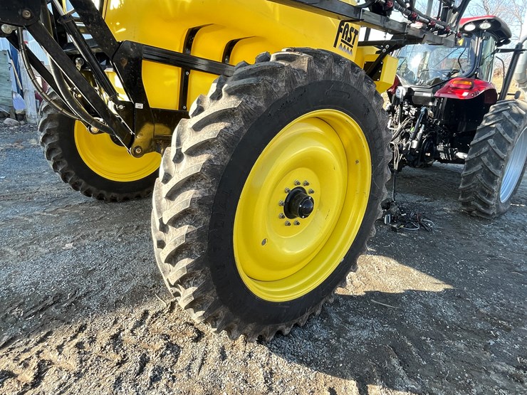 #106-•-fast-9613ft-pull-behind-sprayer-(one-owner)-image-38