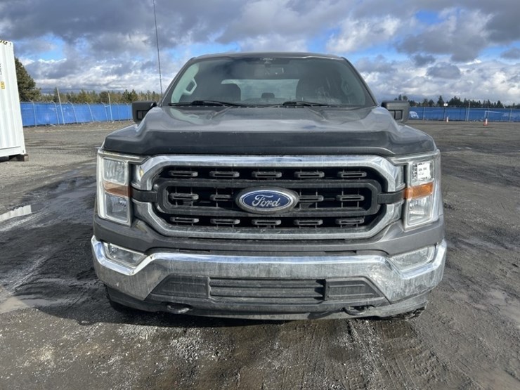 2021-ford-f150-xlt-image-8