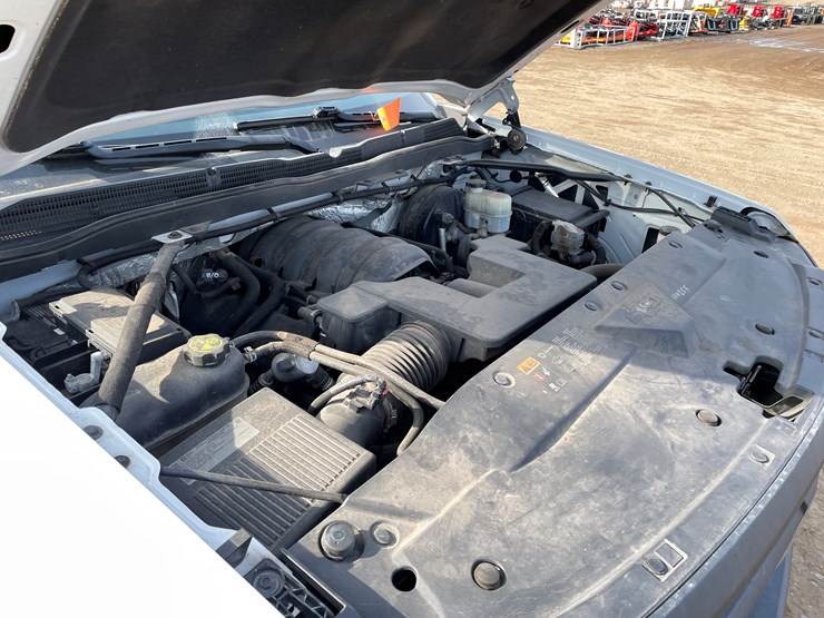 #1474-•-2014-chevy-silverado-pickup-truck-(has-mn-title)-image-25