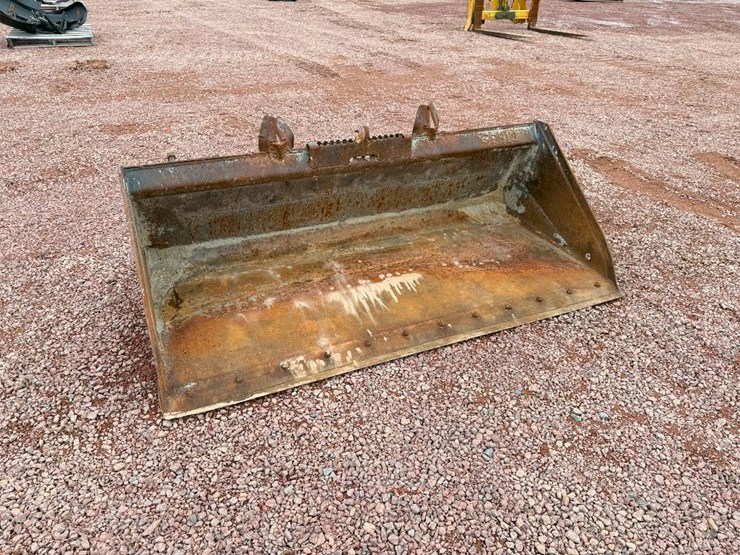 #421-•-lot-421-image-2