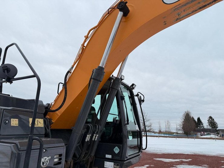 case-cx210d-image-31