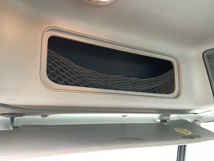 #1038-•-2005-freightliner-grain-truck-(has-mn-title)-image-59